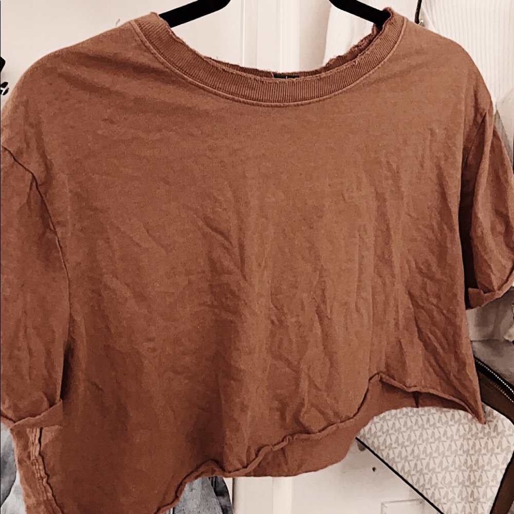cropped tee